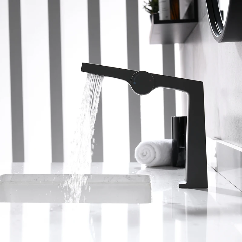 Single hole bathroom basin faucet matte black brass hot cold water tap deck mounted bathroom sink tap
Single hole bathroom basin faucet matte black brass hot cold water tap deck mounted bathroom sink tap