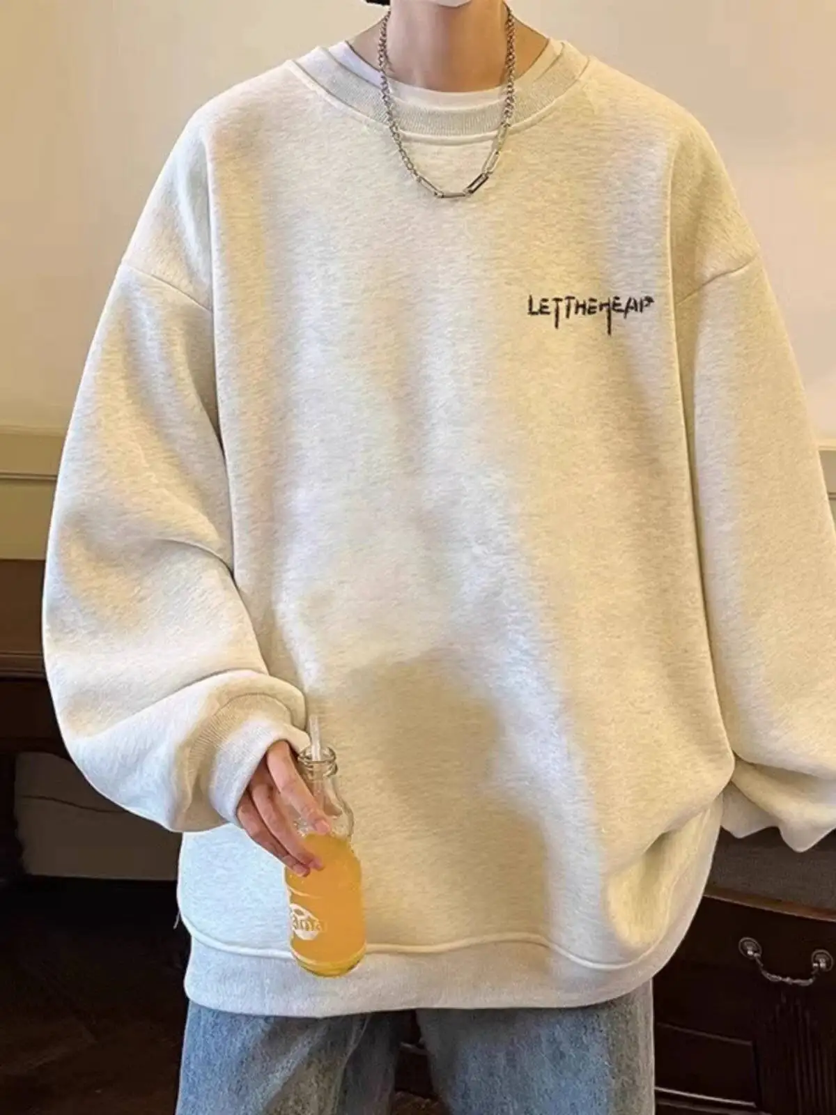 Unisex Pure Cotton Sweatshirt Autumn Winter Fashionable Versatile Crew Neck Long Sleeve Loose Fit Youthful Style Tagkita Brand
Unisex Pure Cotton Sweatshirt Autumn Winter Fashionable Versatile Crew Neck Long Sleeve Loose Fit Youthful Style Tagkita Brand
