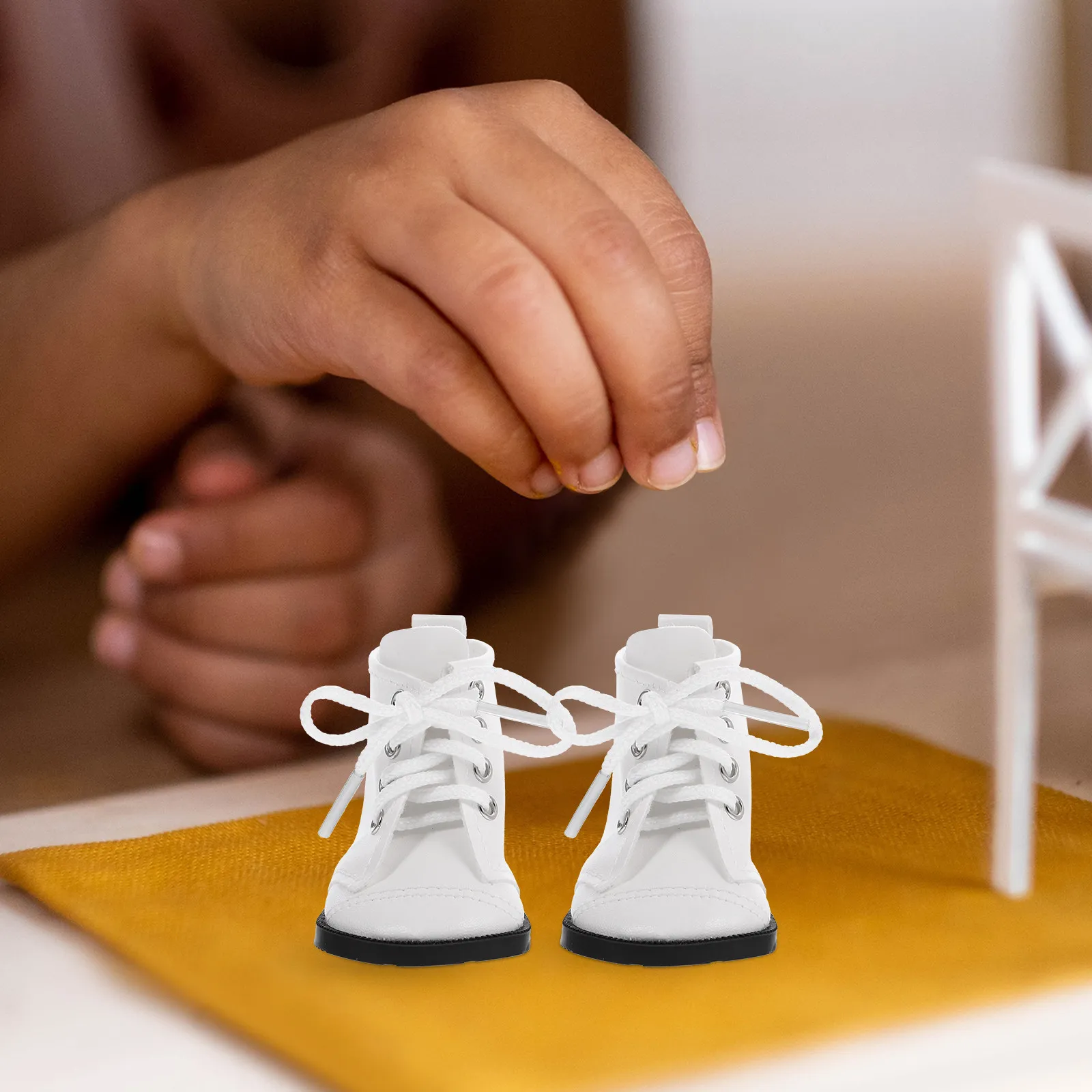 1Pair Girl Miniature PU Boots Lightweight 18Inch Dressing Shoes for Mini Scene Decoration Accessories
1Pair Girl Miniature PU Boots Lightweight 18Inch Dressing Shoes for Mini Scene Decoration Accessories