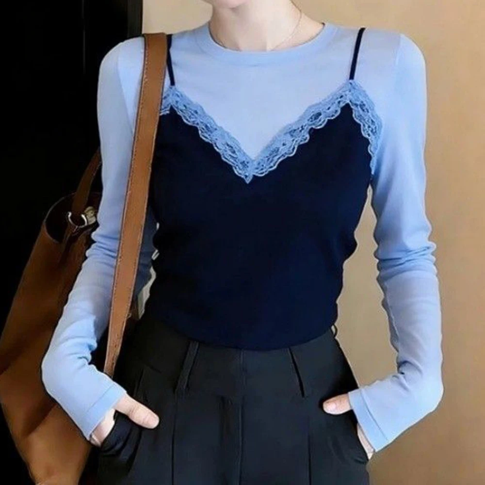 Spring contrasting lace, new dopamine wear, spring shirt, thin and age-reducing fake two pieces of Korean version primer
Spring contrasting lace, new dopamine wear, spring shirt, thin and age-reducing fake two pieces of Korean version primer