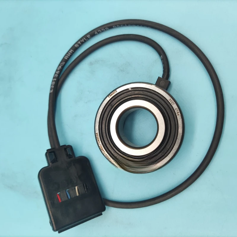Original imported, BMB-6204/048S2/UA002A motor bearing encoder speed sensor
Original imported, BMB-6204/048S2/UA002A motor bearing encoder speed sensor
