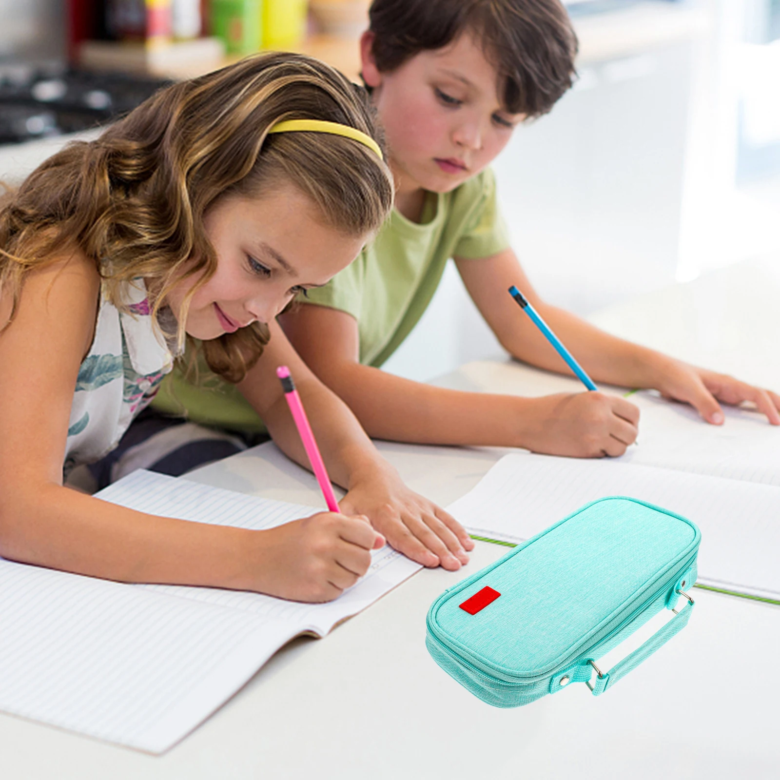 College Stationary Pencil Case Pencils Multi-function Pouch Cloth Student Cartoon Bag
College Stationary Pencil Case Pencils Multi-function Pouch Cloth Student Cartoon Bag