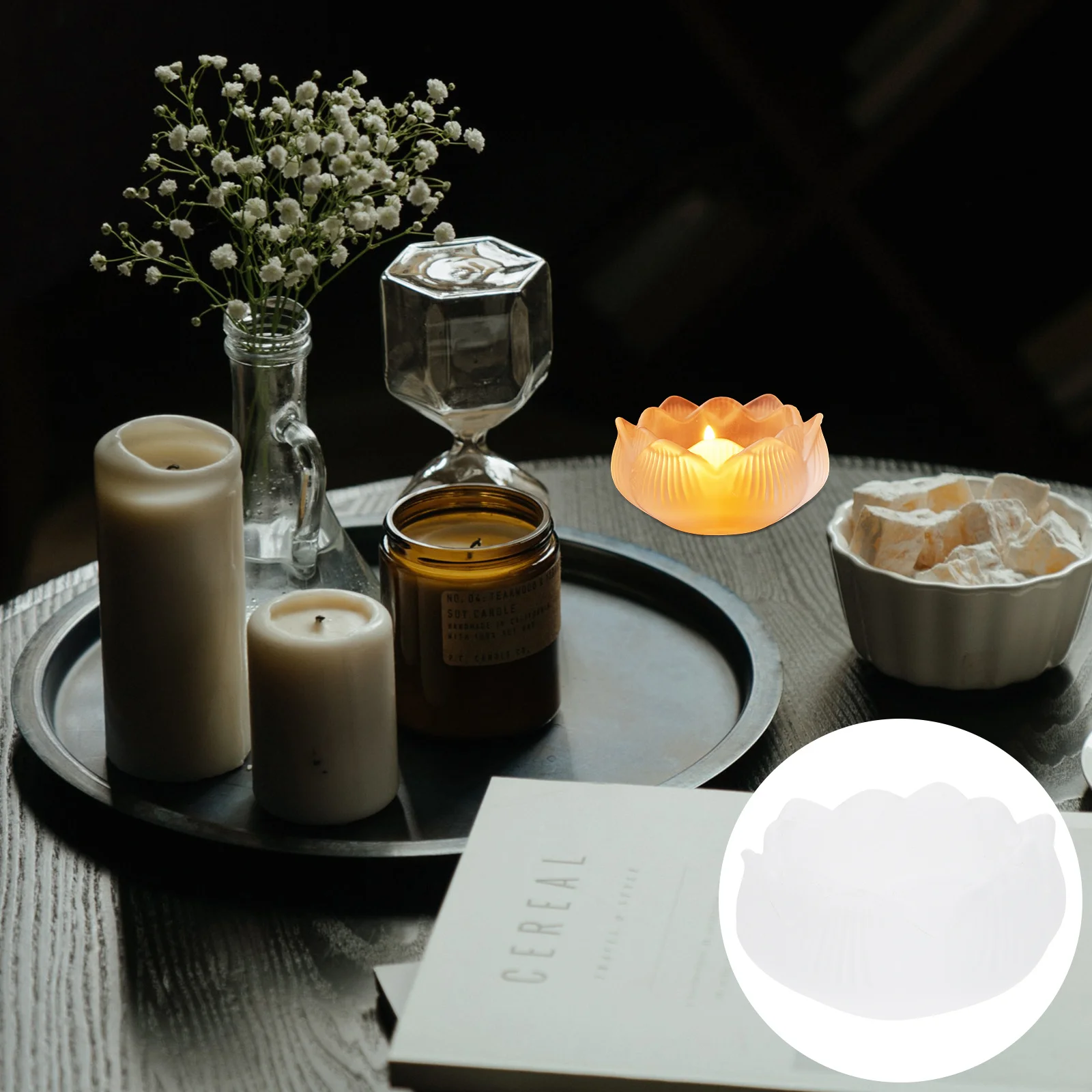 2Pcs Exquisite Glass Candleholder Lotus Design Religious Tool Decorative Desktop Adornment Easy Clean
2Pcs Exquisite Glass Candleholder Lotus Design Religious Tool Decorative Desktop Adornment Easy Clean