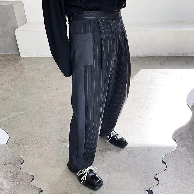 2023Multi-pocket Men's Suit Straight Striped Pants Casual Splice Male Streetwear Fashion Vintage Trousers Man
2023Multi-pocket Men's Suit Straight Striped Pants Casual Splice Male Streetwear Fashion Vintage Trousers Man