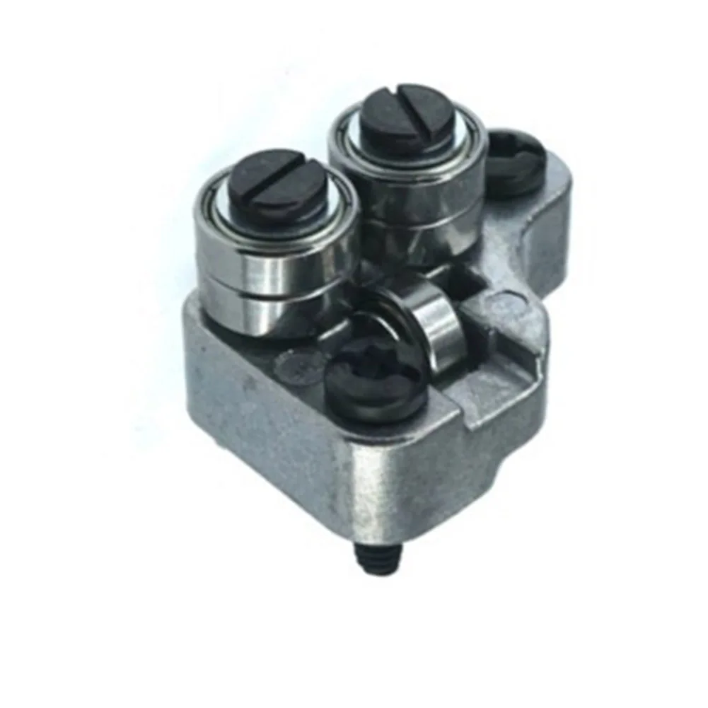Sophisticated Engineering behind the Metal Front Guide Roller providing compatibility with essential deep cut bandsaw models
Sophisticated Engineering behind the Metal Front Guide Roller providing compatibility with essential deep cut bandsaw models
