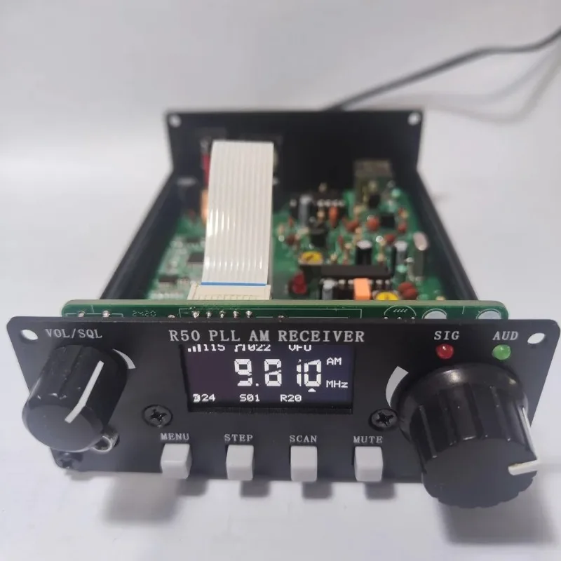 R50 Shortwave PLL Receiver Kit Secondary Frequency Conversion AM Radio Amplitude Modulation Radio Shortwave Broadcasting
R50 Shortwave PLL Receiver Kit Secondary Frequency Conversion AM Radio Amplitude Modulation Radio Shortwave Broadcasting