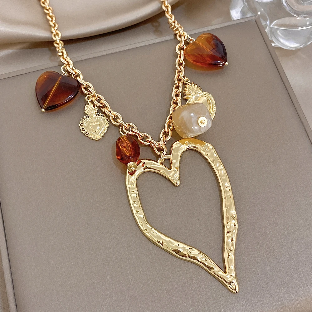 Freetry Personalized Hollow Large Heart Brown Acrylic Stainless Steel Necklace for Women Golden Waterproof Necklace Lady Jewelry
Freetry Personalized Hollow Large Heart Brown Acrylic Stainless Steel Necklace for Women Golden Waterproof Necklace Lady Jewelry