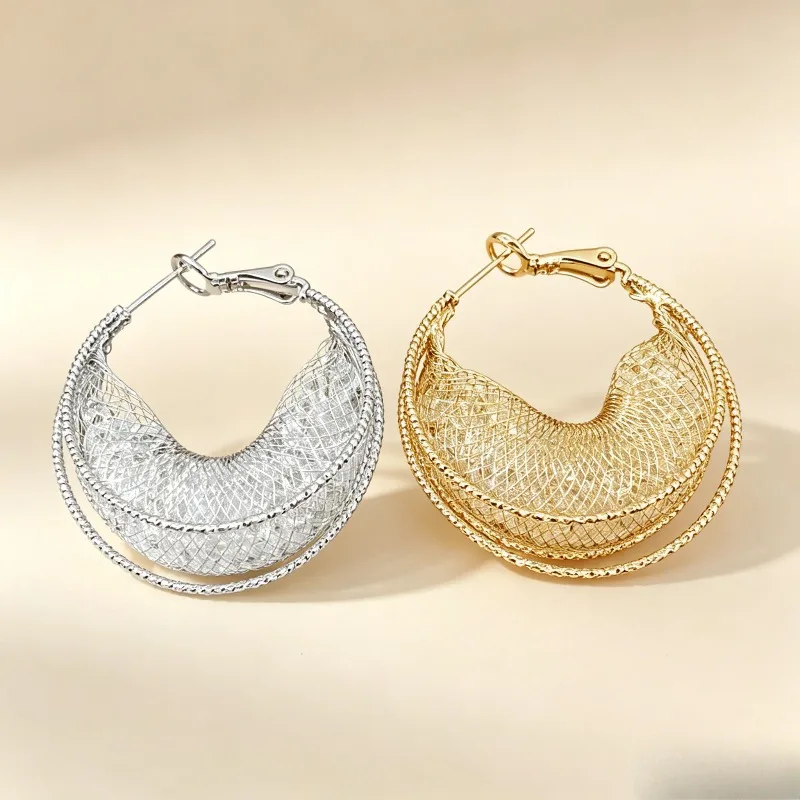 Gold Silver Two Colors Hollow Net Crystal Drop Earrings Heavy U Shape Gold Buckle Women Party Premium Gift Jewelry
Gold Silver Two Colors Hollow Net Crystal Drop Earrings Heavy U Shape Gold Buckle Women Party Premium Gift Jewelry