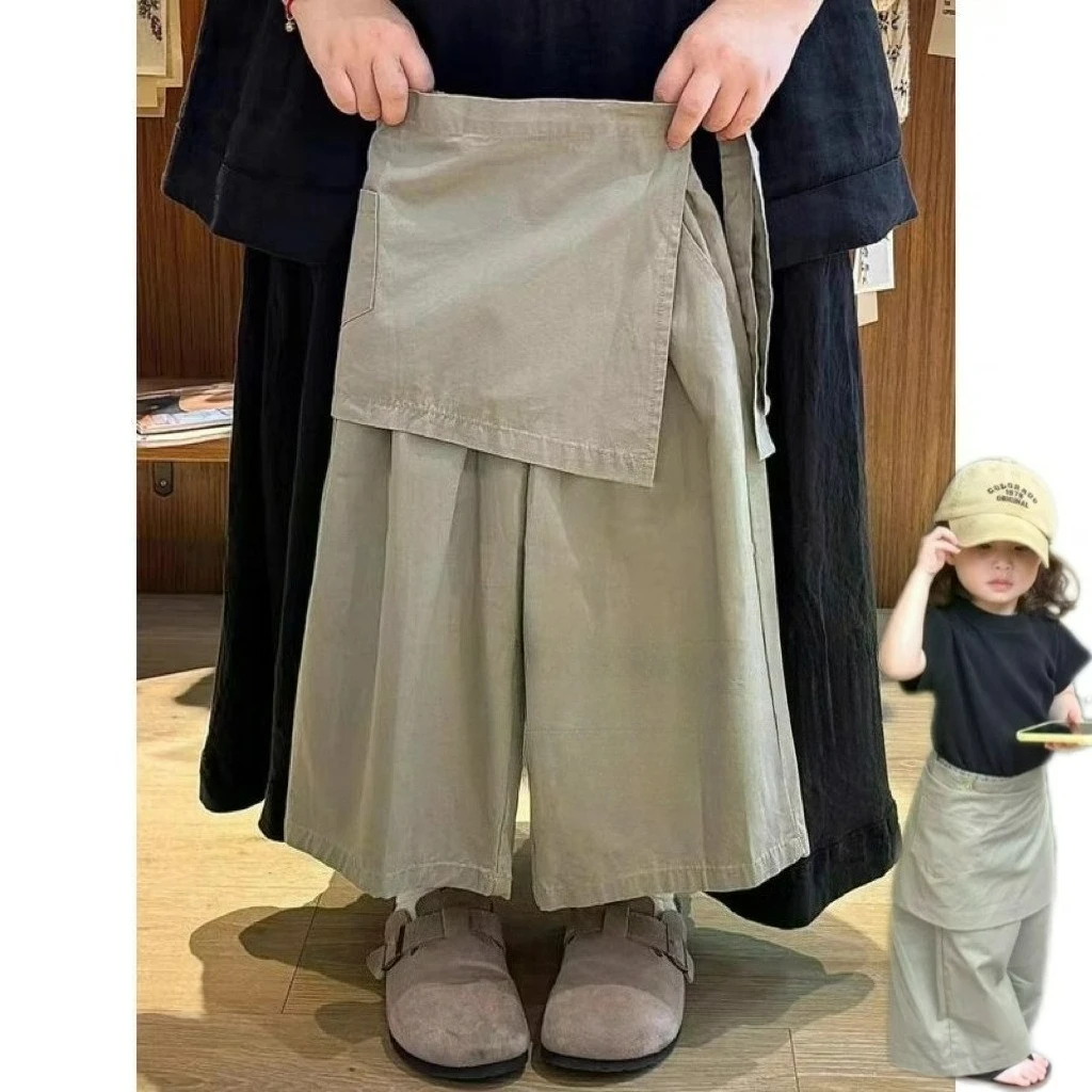 Весенние брюки для девочек, новинка 2025, осенний стильный фартук, свободные широкие брюки, прямые брюки, комплект из двух предметов
Весенние брюки для девочек, новинка 2025, осенний стильный фартук, свободные широкие брюки, прямые брюки, комплект из двух предметов