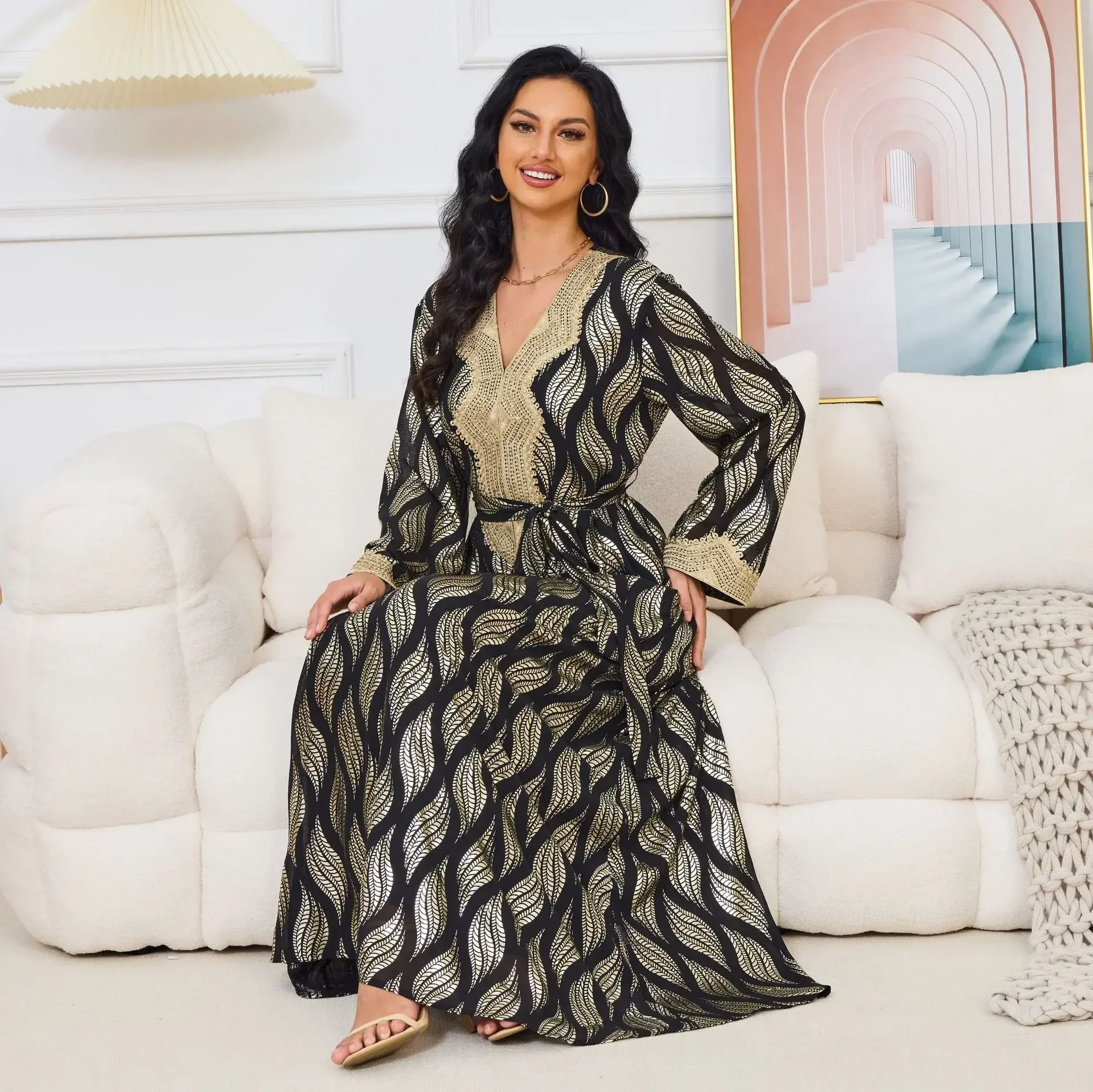 Spring Gorgeous Muslim Abayas Fashion Elegant Printed Maxi Dress Arabia V-neck Retro Loose Chic Long Sleeve Temperament Abayas
Spring Gorgeous Muslim Abayas Fashion Elegant Printed Maxi Dress Arabia V-neck Retro Loose Chic Long Sleeve Temperament Abayas