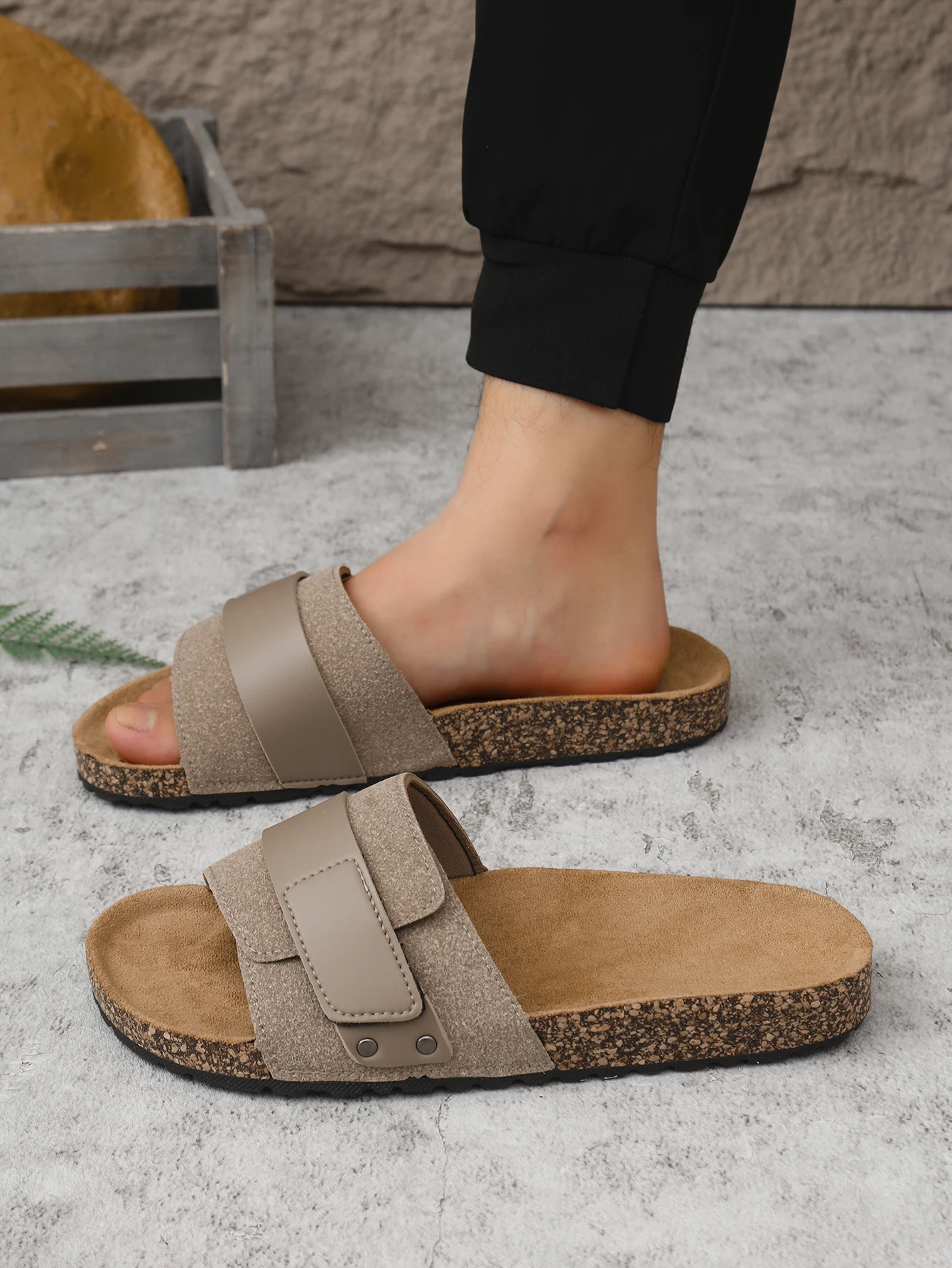 Slide Sandals Men Minimal Casual Flat Slides Open Toe Cork Pattern PU Adjustable Strap Home Outdoor Spring Summer
Slide Sandals Men Minimal Casual Flat Slides Open Toe Cork Pattern PU Adjustable Strap Home Outdoor Spring Summer