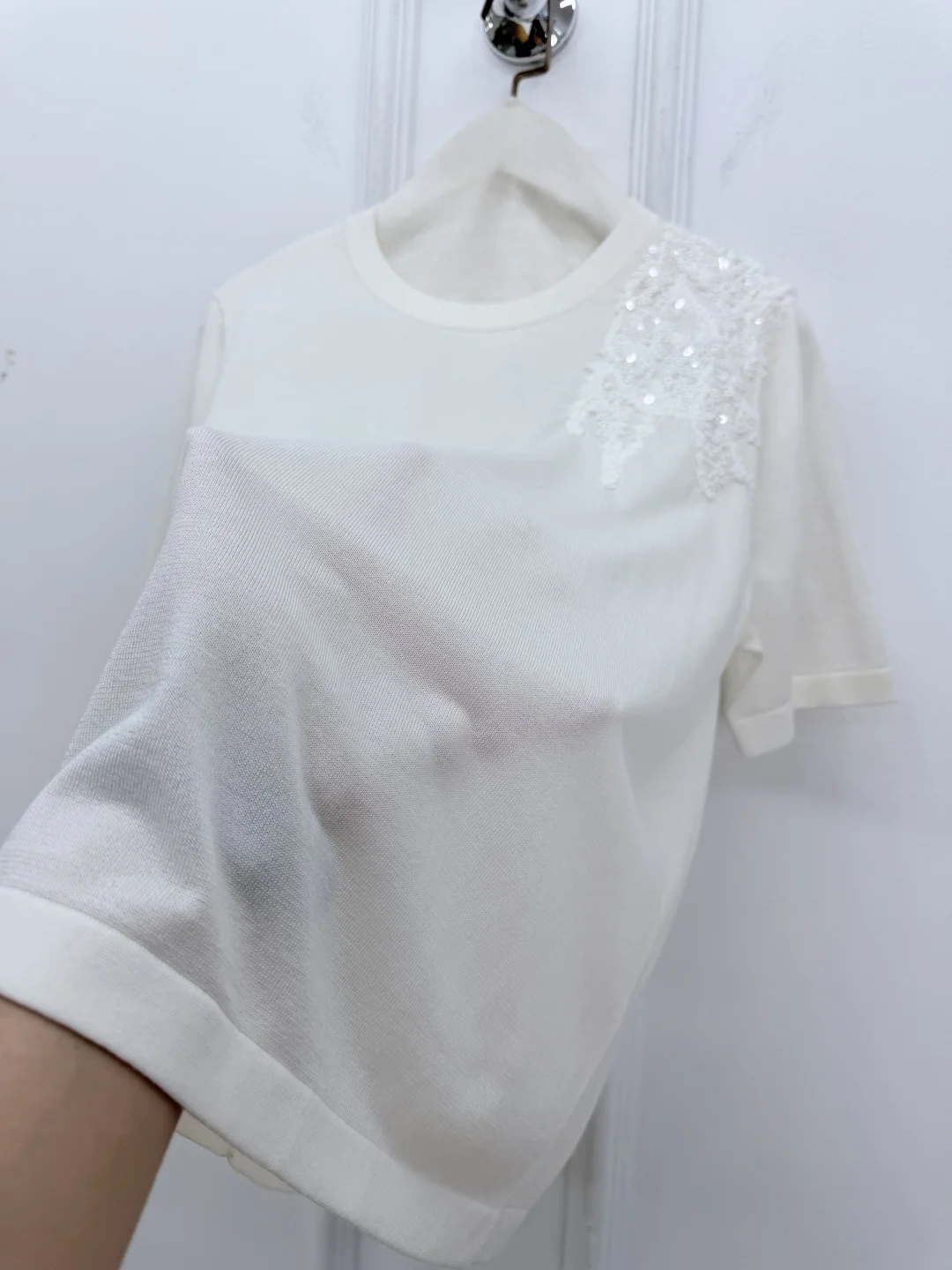 2026 Spring/Summer New Arrival: Women's Fashion T-Shirt — Round Neck, Short Sleeve, Loose Fit, Versatile Style
2026 Spring/Summer New Arrival: Women's Fashion T-Shirt — Round Neck, Short Sleeve, Loose Fit, Versatile Style