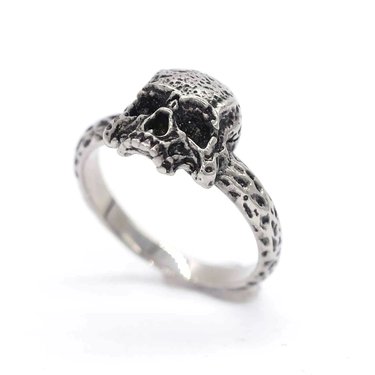 Wholesale hip hop punk antique mini cute stainless steel skull ring men women jewelry
Wholesale hip hop punk antique mini cute stainless steel skull ring men women jewelry