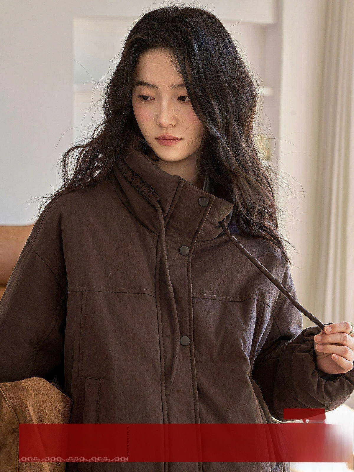MoZa Vintage Warm Duck down Jacket Women's Winter New Loose Slimming Short Coat Stand Collar Quilted Cold Proof Ladies' Wear
MoZa Vintage Warm Duck down Jacket Women's Winter New Loose Slimming Short Coat Stand Collar Quilted Cold Proof Ladies' Wear
