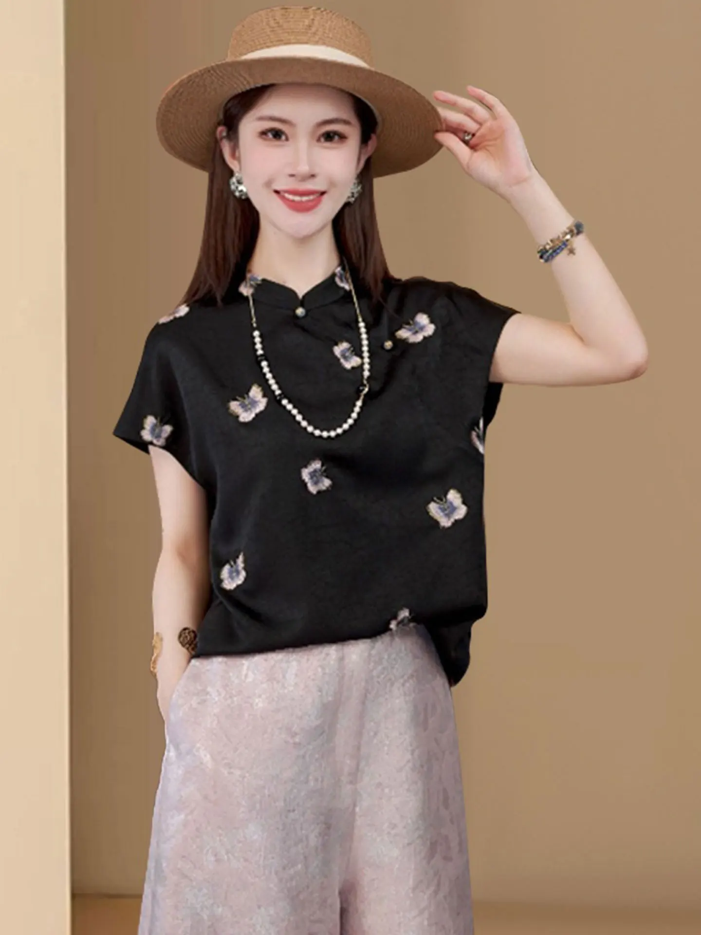 Elegant Chinese Style Design Short Sleeve Silk Blouse Color Block Summer Fashion Commute Straight Cut Floral Embroi...
Elegant Chinese Style Design Short Sleeve Silk Blouse Color Block Summer Fashion Commute Straight Cut Floral Embroi...