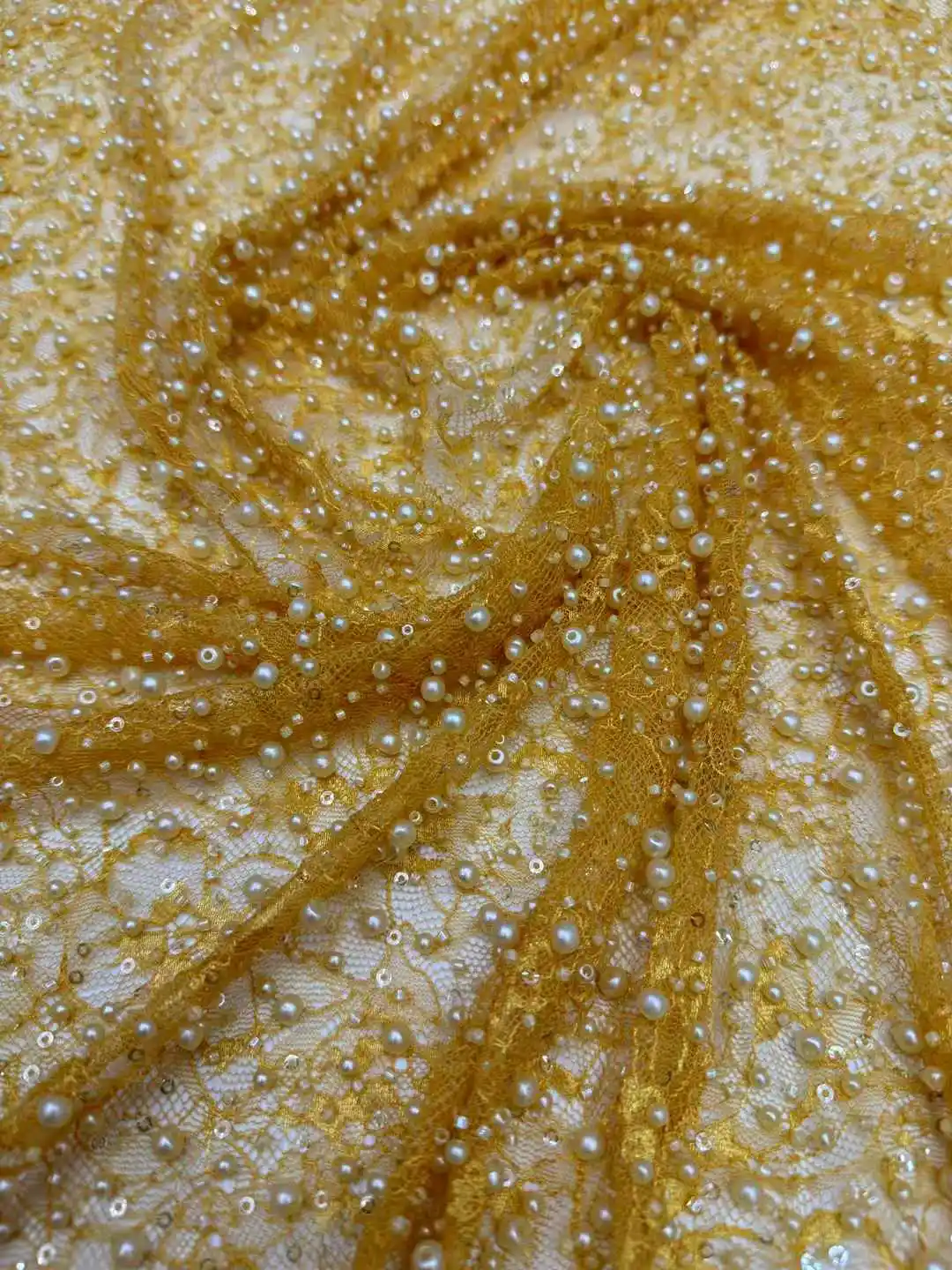 Latest French 3D Lace Fabric Applique Embroidery Sequins African Mesh Lace Fabric with Beads Gold Bridal Lace For Sewing 5 Yards
Latest French 3D Lace Fabric Applique Embroidery Sequins African Mesh Lace Fabric with Beads Gold Bridal Lace For Sewing 5 Yards