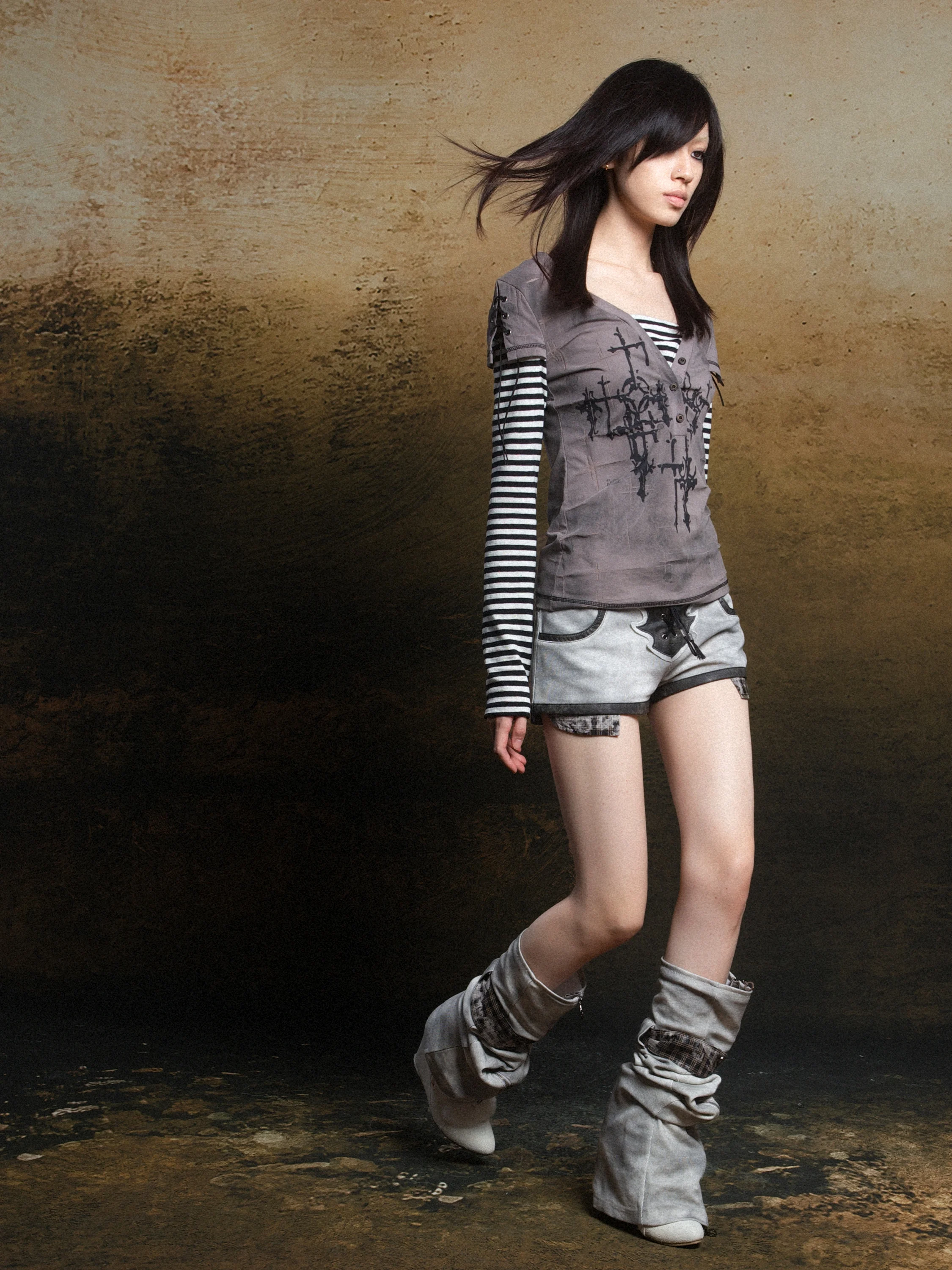 Ariadna Original Totem Cross Print Fake Two-Piece V-Ne Long Sve T-irt Punk Subculture Cool Sle Women's Summer Top
Ariadna Original Totem Cross Print Fake Two-Piece V-Ne Long Sve T-irt Punk Subculture Cool Sle Women's Summer Top