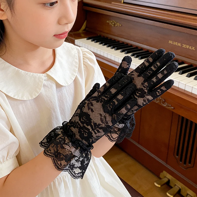 Children Aged 5-12, Summer Thin Breathable Lace Gloves, Wedding Flower Girl Accessories Gloves
Children Aged 5-12, Summer Thin Breathable Lace Gloves, Wedding Flower Girl Accessories Gloves