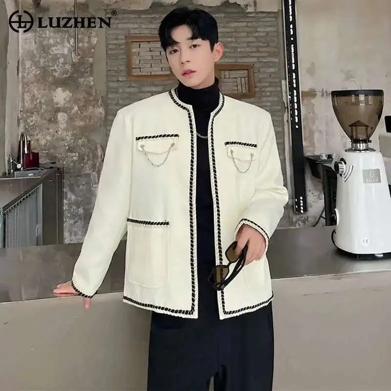 LUZHEN Casual 2025 Trendy Metal Chain Pocket Splicing Jacket Men's High Street Fashion Cardigan Outerwear Niche Design LZ8912
LUZHEN Casual 2025 Trendy Metal Chain Pocket Splicing Jacket Men's High Street Fashion Cardigan Outerwear Niche Design LZ8912