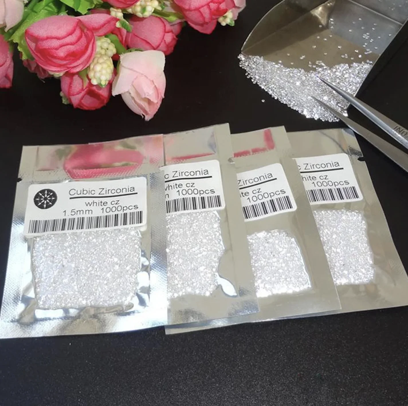 Personial Customized Link Stones Number 5 NO TAX Zircon Specialized D VVS1 1000pieces/Bag
Personial Customized Link Stones Number 5 NO TAX Zircon Specialized D VVS1 1000pieces/Bag