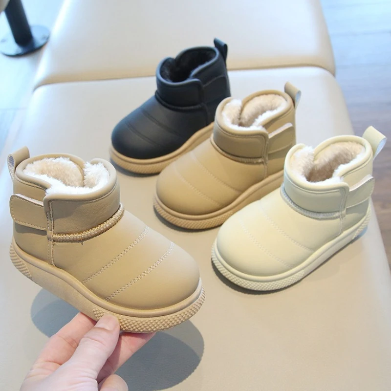 Child Winter Shoe 2025New Baby Plush Flat Warm Boot Fashion Girl Snow Boots Non Slip Comforta Versatile Boots Girls Girl Booties
Child Winter Shoe 2025New Baby Plush Flat Warm Boot Fashion Girl Snow Boots Non Slip Comforta Versatile Boots Girls Girl Booties