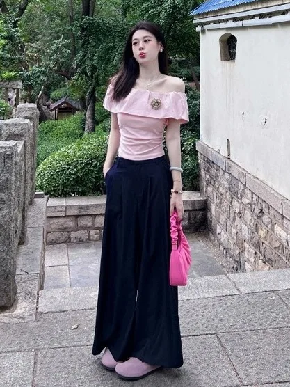 Summer Fashion Sweet Style Women's Pink One-Shoulder Top And Wide-Leg Pants Set Korean Style Casual Comfortable Clothing
Summer Fashion Sweet Style Women's Pink One-Shoulder Top And Wide-Leg Pants Set Korean Style Casual Comfortable Clothing