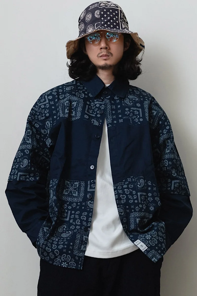 Japanese-style Cashew Flower Patchwork Vintage Blue-dyed Shirt Featuring Retro Floral Design Loose Fit Top for Men and Women
Japanese-style Cashew Flower Patchwork Vintage Blue-dyed Shirt Featuring Retro Floral Design Loose Fit Top for Men and Women