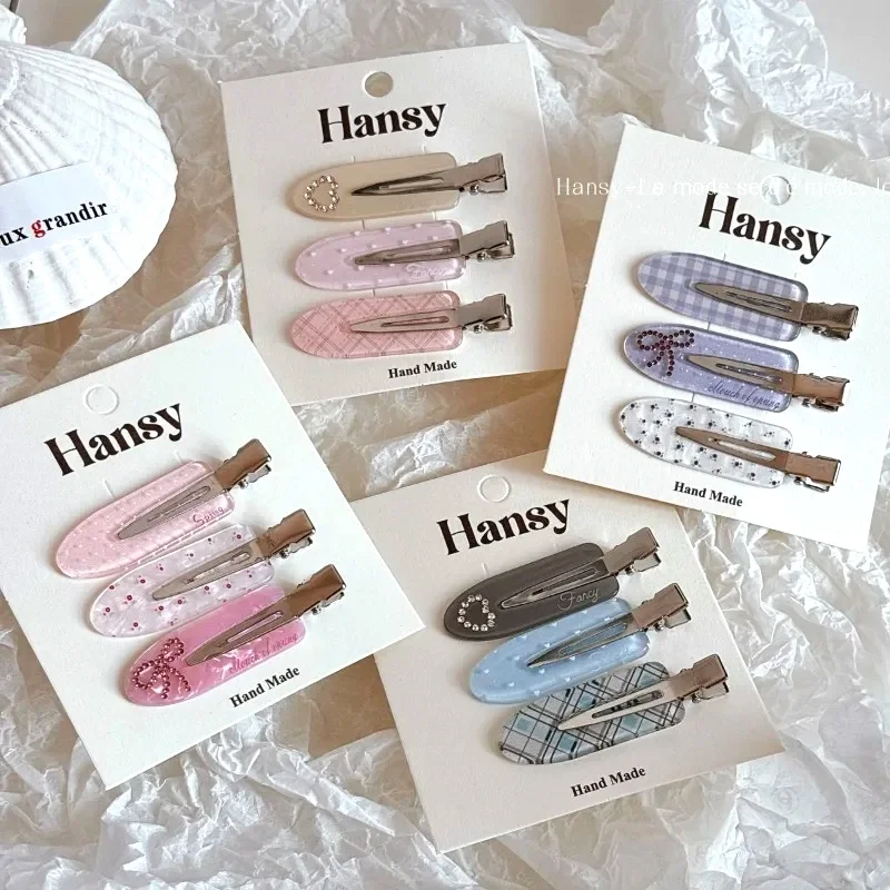 Korean sweet love rhinestone hairpin side bangs clip cute seamless clip hair hairpin headgear set
Korean sweet love rhinestone hairpin side bangs clip cute seamless clip hair hairpin headgear set