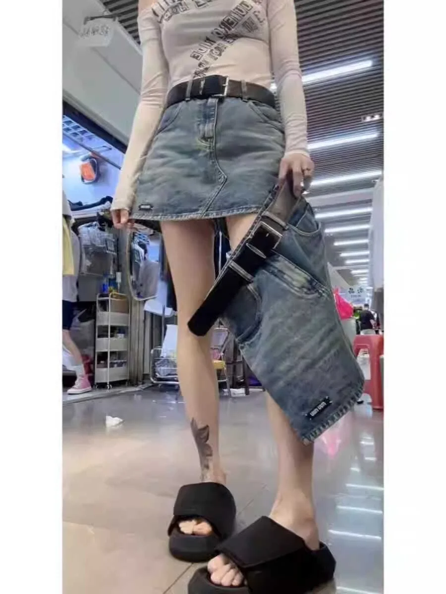 Синяя джинсовая юбка А-силуэта с высокой талией, скрывающая живот и бедра, для полных женщин, летняя новинка, стройнящая юбка средней длины
Синяя джинсовая юбка А-силуэта с высокой талией, скрывающая живот и бедра, для полных женщин, летняя новинка, стройнящая юбка средней длины