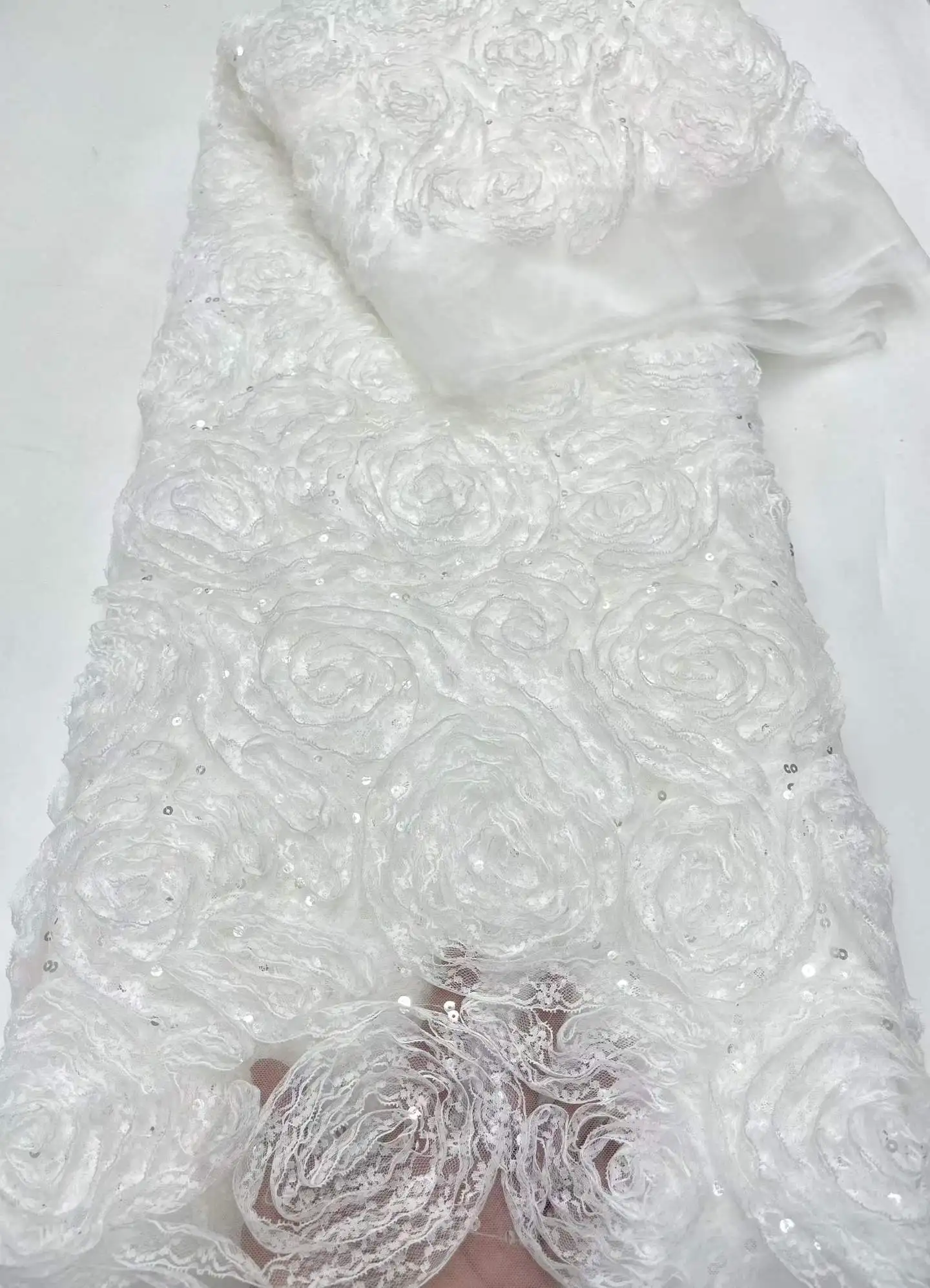 Nigerian French Tulle Net Lace Fabric with 3D Beaded Sequins High-Quality African for Sewing Party Dresses And Bridal Gowns
Nigerian French Tulle Net Lace Fabric with 3D Beaded Sequins High-Quality African for Sewing Party Dresses And Bridal Gowns