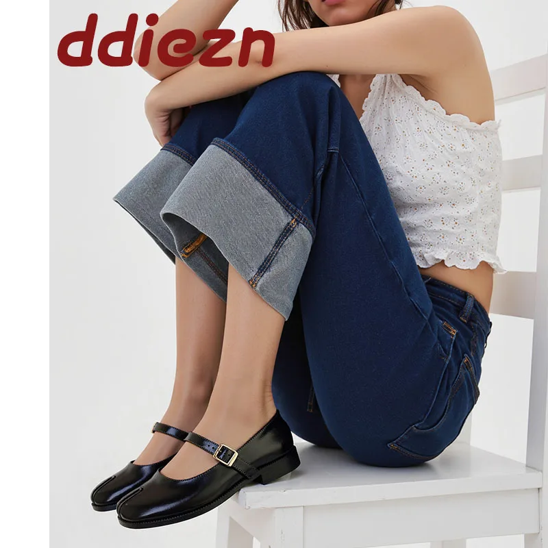 Female Strange Toe Footwear Mary Janes Flats Shoes For Ladies Shallow Fashion Buckle-Strap Women Flats Lolita Shoes
Female Strange Toe Footwear Mary Janes Flats Shoes For Ladies Shallow Fashion Buckle-Strap Women Flats Lolita Shoes