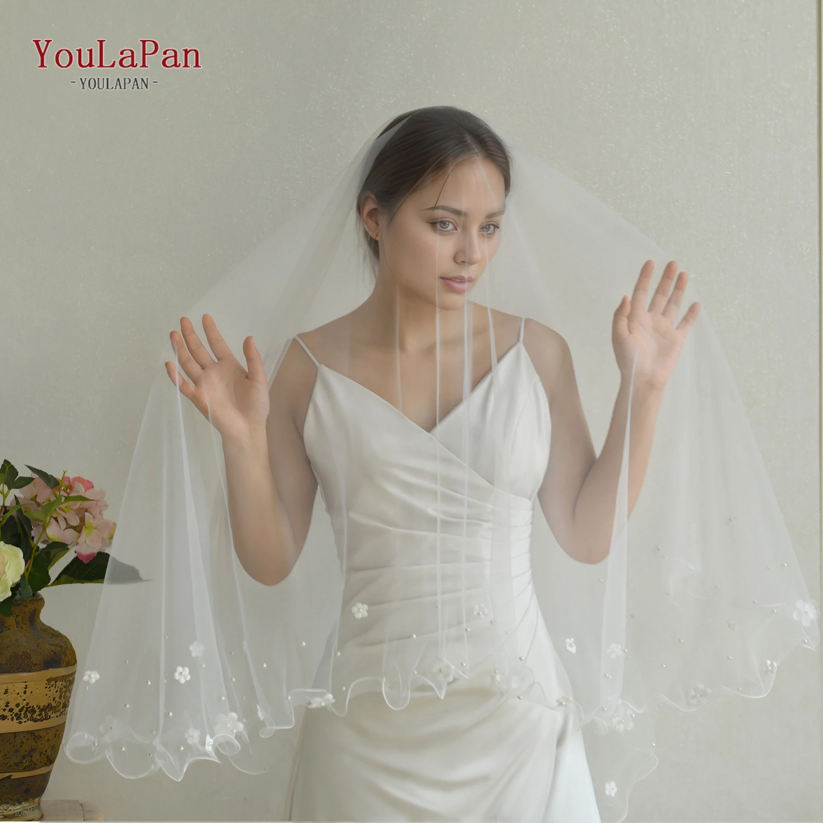 Youlapan V217A New Fashion Women's Single Layer Veil Thin And Comb-Free Bride Blush Veil Ball Gown Matching
Youlapan V217A New Fashion Women's Single Layer Veil Thin And Comb-Free Bride Blush Veil Ball Gown Matching