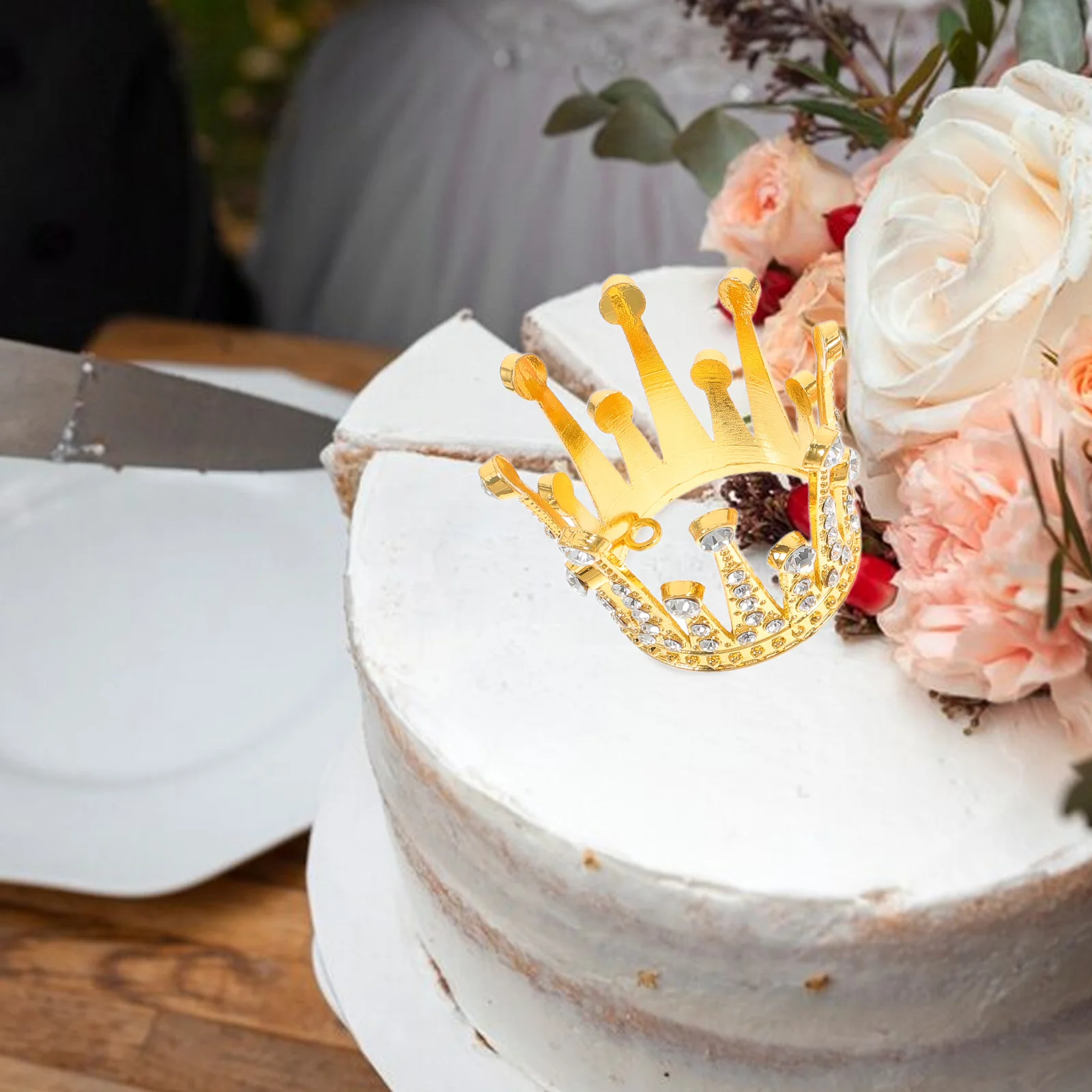 3Pcs Mini Alloy Rhinestone Crown Cake Toppers Elegant Birthday Wedding Anniversary Decorations for Flower Bouquets
3Pcs Mini Alloy Rhinestone Crown Cake Toppers Elegant Birthday Wedding Anniversary Decorations for Flower Bouquets