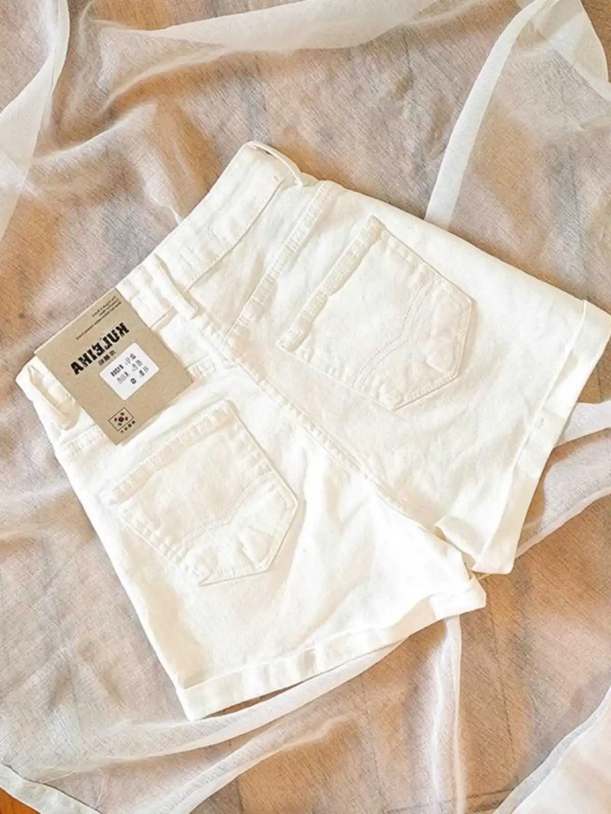High Waist White Denim Shorts Women's Summer Loose A-Line Slimming Hot Pants Cotton Stretch Denim Shorts Miniature Hot Pants
High Waist White Denim Shorts Women's Summer Loose A-Line Slimming Hot Pants Cotton Stretch Denim Shorts Miniature Hot Pants