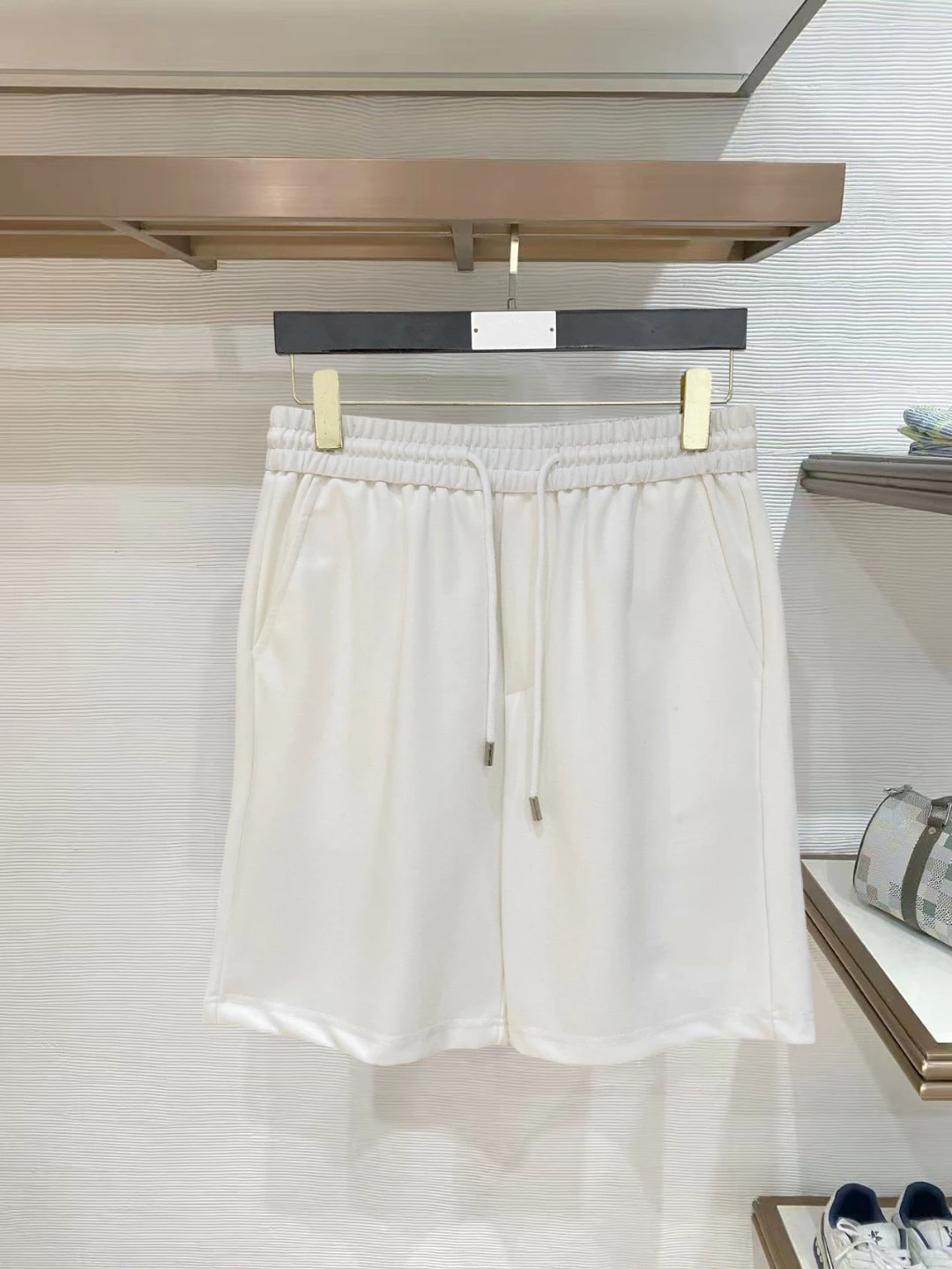 Ligentleman Casual Sporty Mid-Waist Straight Leg Five-Quarter Length Men's Shorts Fashionable Summer Leisure Cotton Shorts
Ligentleman Casual Sporty Mid-Waist Straight Leg Five-Quarter Length Men's Shorts Fashionable Summer Leisure Cotton Shorts