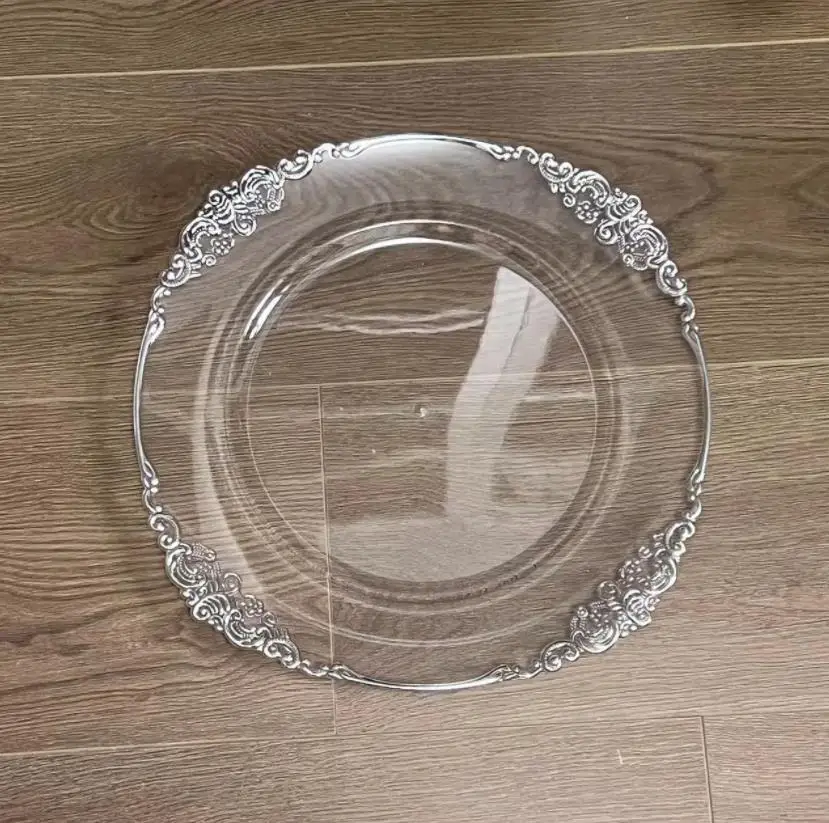 50/100pcs Acrylic Plastic Clear Charger Plate with Gold Rim Decorative Dinner Serving Plates Wedding Xmas Party Decoration ni259
50/100pcs Acrylic Plastic Clear Charger Plate with Gold Rim Decorative Dinner Serving Plates Wedding Xmas Party Decoration ni259