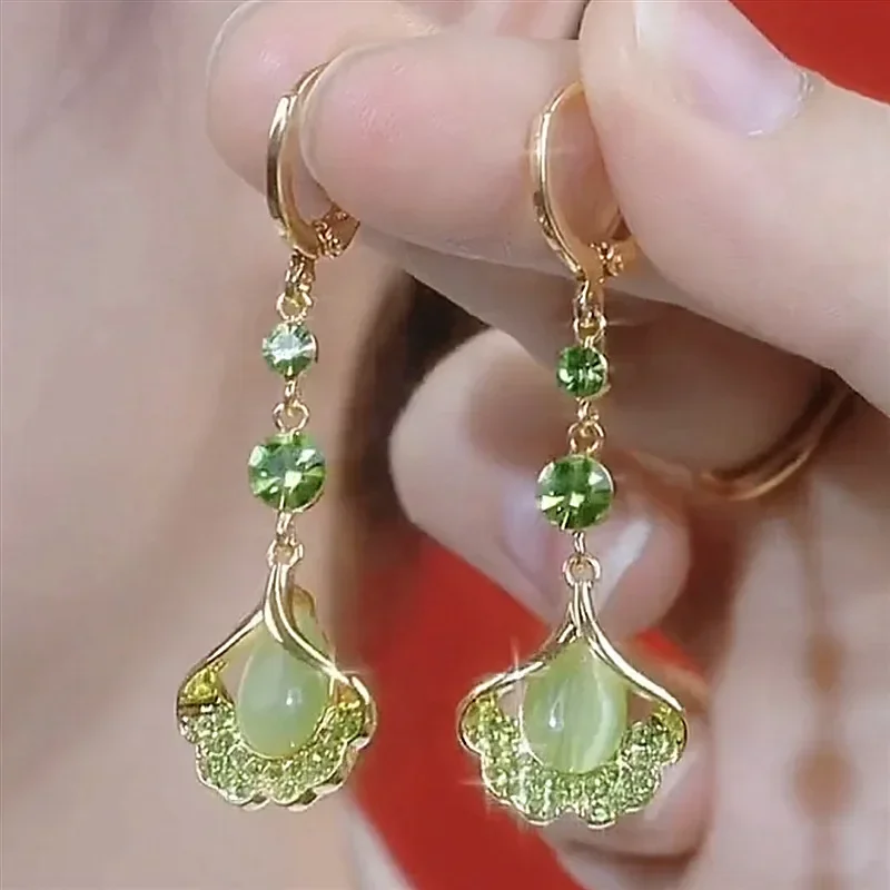 Exquisite Green Rhinestone Opal Tassel Earrings for Women Fashion Beautiful Daily Accessories Party Jewelry Gifts For Girlfriend
Exquisite Green Rhinestone Opal Tassel Earrings for Women Fashion Beautiful Daily Accessories Party Jewelry Gifts For Girlfriend