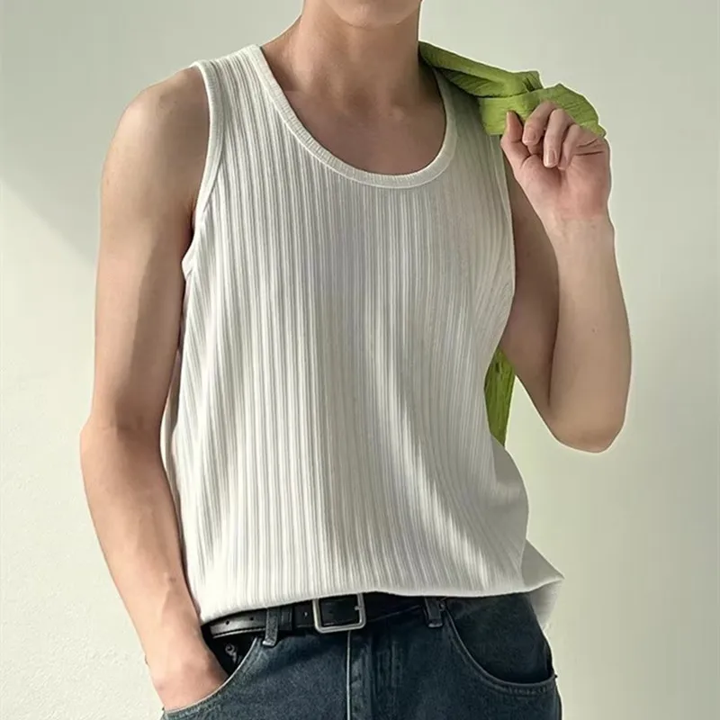 Summer Men's Solid Stripe Loose Tank Top Korean Fashion Sleeveless T-shirts For Men Vest
Summer Men's Solid Stripe Loose Tank Top Korean Fashion Sleeveless T-shirts For Men Vest