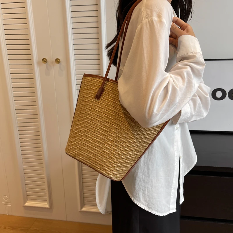 Handmade Rattan Woven Shoulder Large Capacity Straw Bag Bohemian Casual Travel Handbag Totes Summer Beach Bags for Women
Handmade Rattan Woven Shoulder Large Capacity Straw Bag Bohemian Casual Travel Handbag Totes Summer Beach Bags for Women