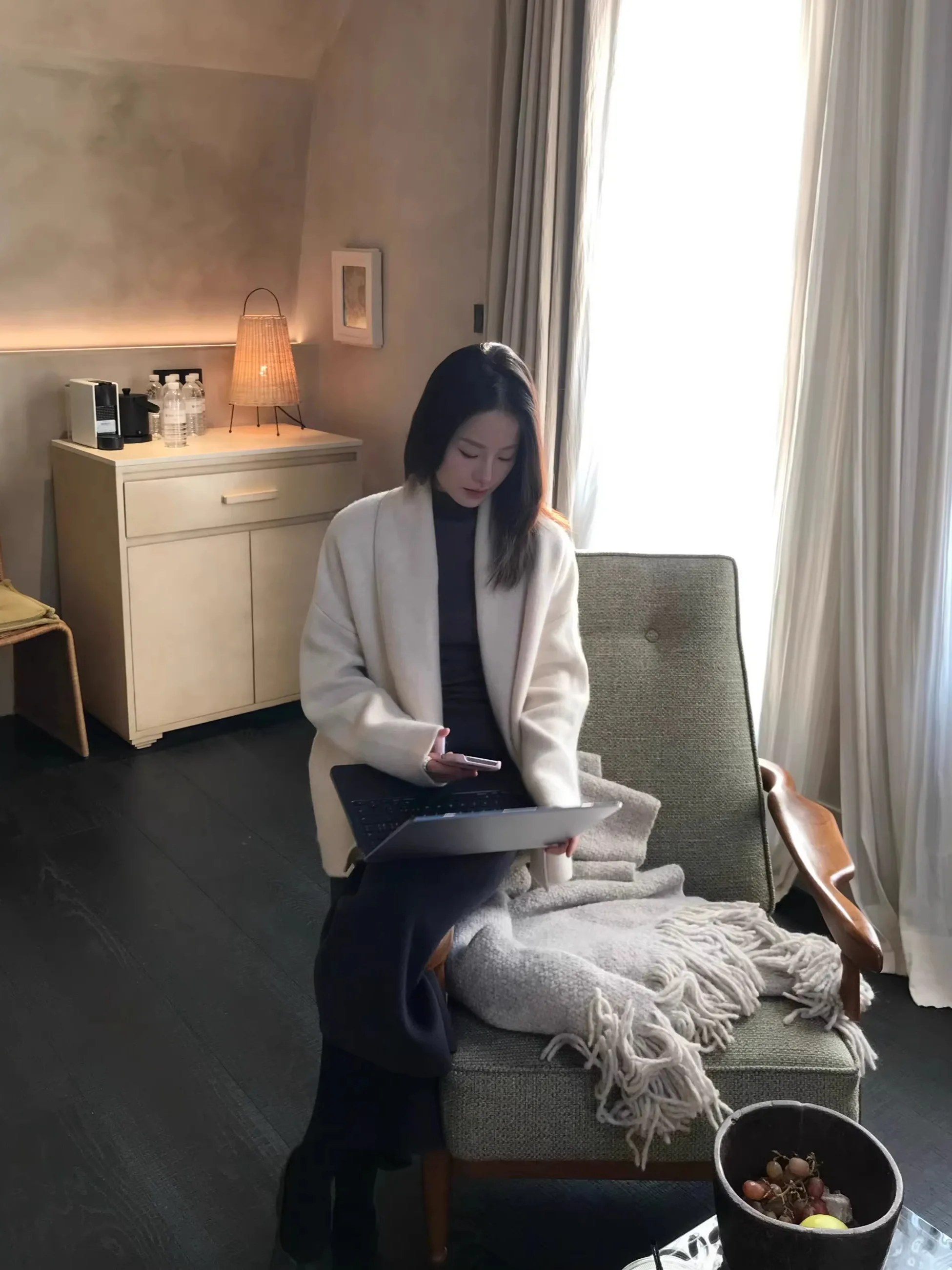 Soft Woolen Sweater Robe Sle Women's Nel Coat Lightweight Winter New Arrival Cleanfit Loose Fit Long Sve Cardigan
Soft Woolen Sweater Robe Sle Women's Nel Coat Lightweight Winter New Arrival Cleanfit Loose Fit Long Sve Cardigan