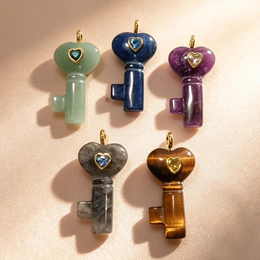 Carved Heart Key Mixed Gemstone Charms Gold Capped Inlaid Zircon Bulk Natural Healing Stone Craft Components P2D1002
Carved Heart Key Mixed Gemstone Charms Gold Capped Inlaid Zircon Bulk Natural Healing Stone Craft Components P2D1002