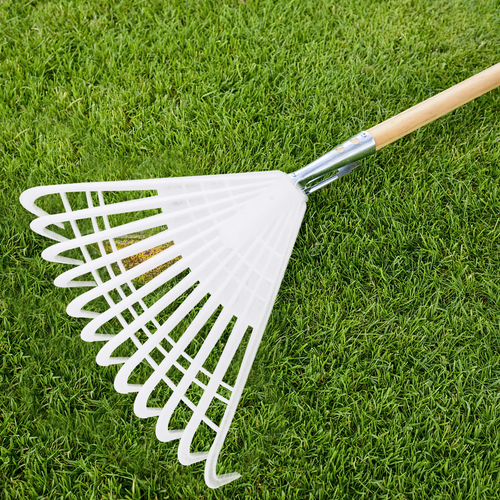 2Pcs Portable Plastic Leaf Rake for Lawns Garden Raking Weeding Lawn Cultivation Grass Cleanup Yard Tool
2Pcs Portable Plastic Leaf Rake for Lawns Garden Raking Weeding Lawn Cultivation Grass Cleanup Yard Tool