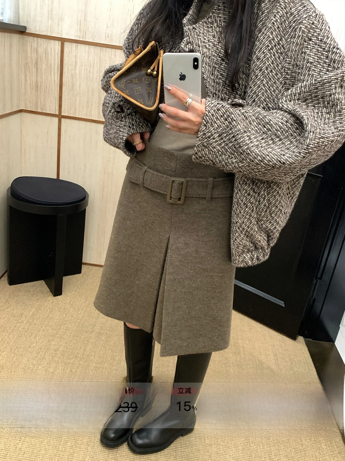 Olive Green Vintage High Waist A-Line Skirt with Belt Woolen Stand up Cut Private Stock by Ou Yang Te Commute Style Polyester...
Olive Green Vintage High Waist A-Line Skirt with Belt Woolen Stand up Cut Private Stock by Ou Yang Te Commute Style Polyester...