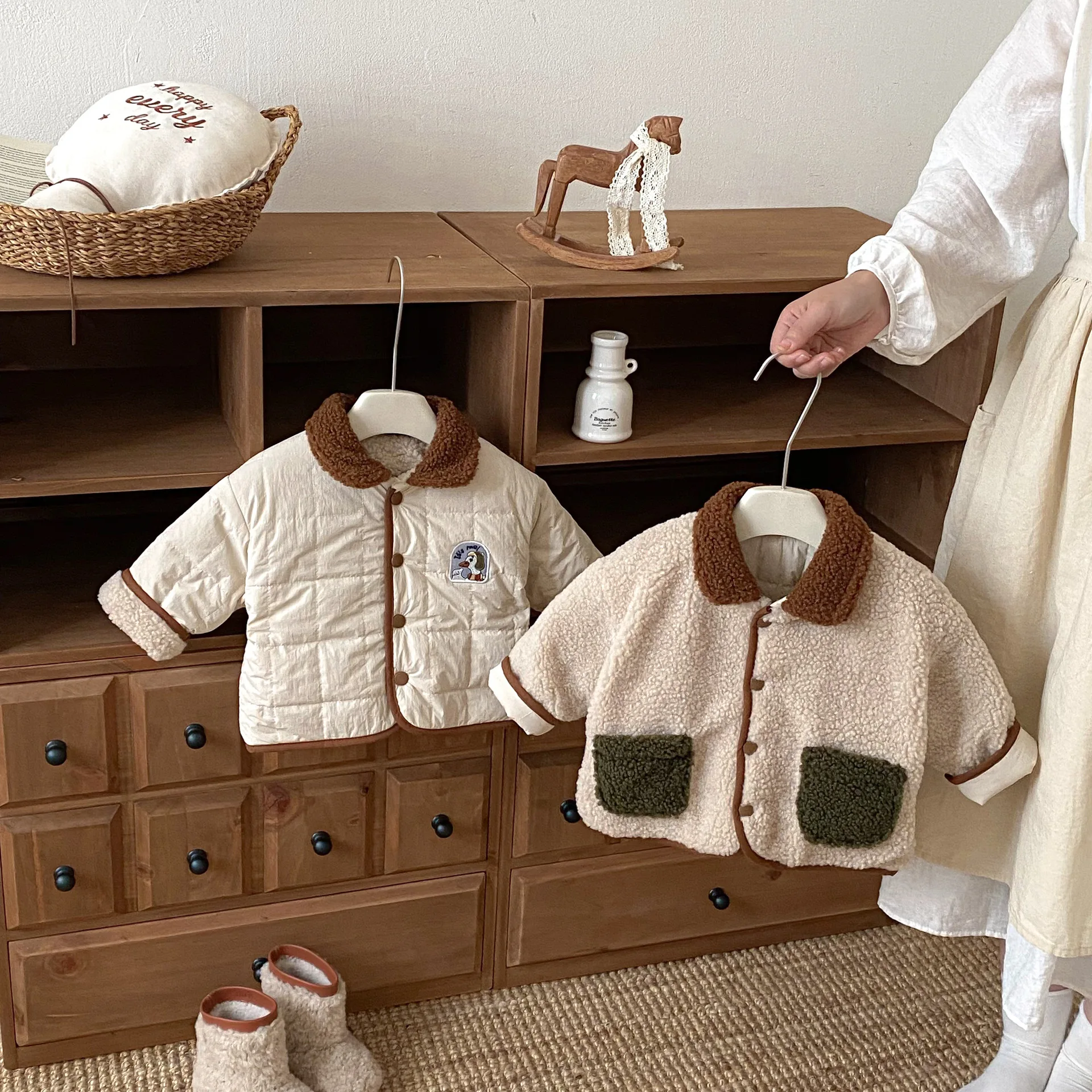 Reversible Kids Coat, 2025 Plush Velvet Jacket for Baby Boys 0-5 Years, Autumn Winter Two-Sided Outerwear
Reversible Kids Coat, 2025 Plush Velvet Jacket for Baby Boys 0-5 Years, Autumn Winter Two-Sided Outerwear