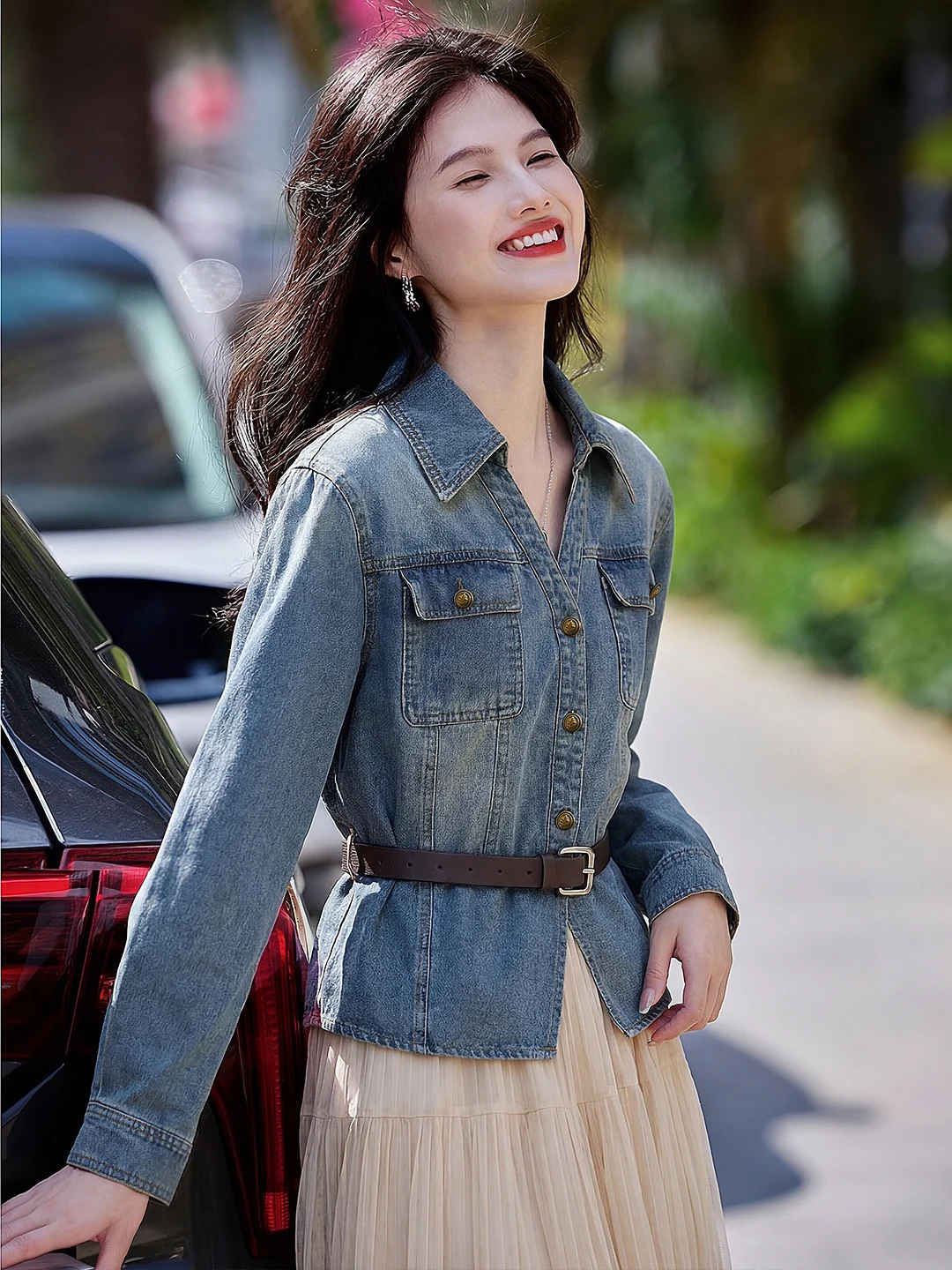 Xin Fei Yu Retro Denim Jaet Women's ort Sle Casual Loose Slimming Top Breathable Cotton Blend Spring 2026 New Arrival
Xin Fei Yu Retro Denim Jaet Women's ort Sle Casual Loose Slimming Top Breathable Cotton Blend Spring 2026 New Arrival