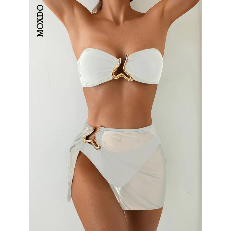 Women's Solid Color Resort-Style Strapless Side-Slit Metallic Decorated Short Skirt Casual Beach Bikini Swimsuit Three-Piece Set
Women's Solid Color Resort-Style Strapless Side-Slit Metallic Decorated Short Skirt Casual Beach Bikini Swimsuit Three-Piece Set