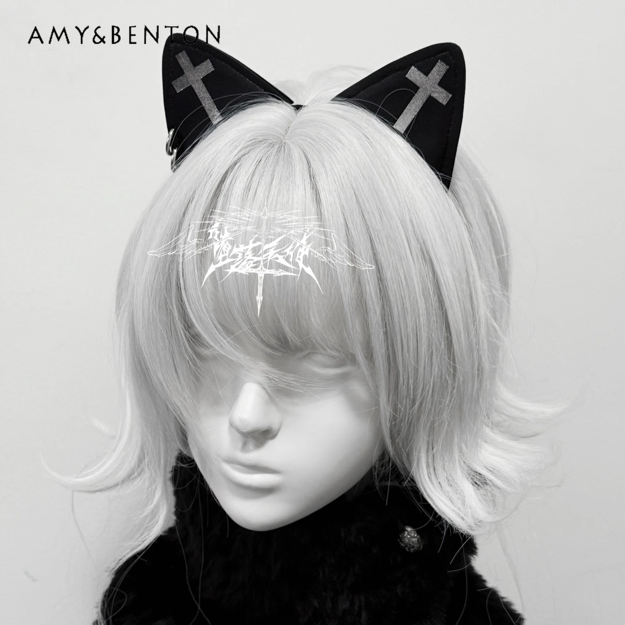 Оригинальная субкультура в стиле панк, темная милая двусторонняя повязка на голову с кошачьими ушками и крестообразными полосками, повязка на голову в японском стиле аниме, повязка на голову для косплея
Оригинальная субкультура в стиле панк, темная милая двусторонняя повязка на голову с кошачьими ушками и крестообразными полосками, повязка на голову в японском стиле аниме, повязка на голову для косплея