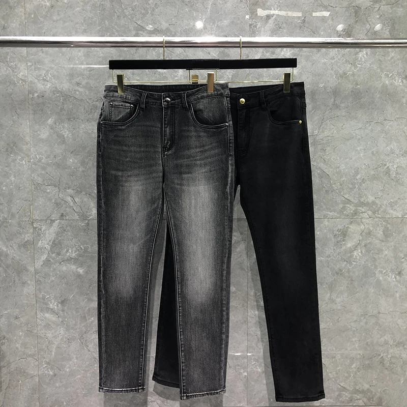 Luxury brand men's jeans fashionable luxury brand elastic casual pants high-quality unisex men's straight leg denim pants
Luxury brand men's jeans fashionable luxury brand elastic casual pants high-quality unisex men's straight leg denim pants