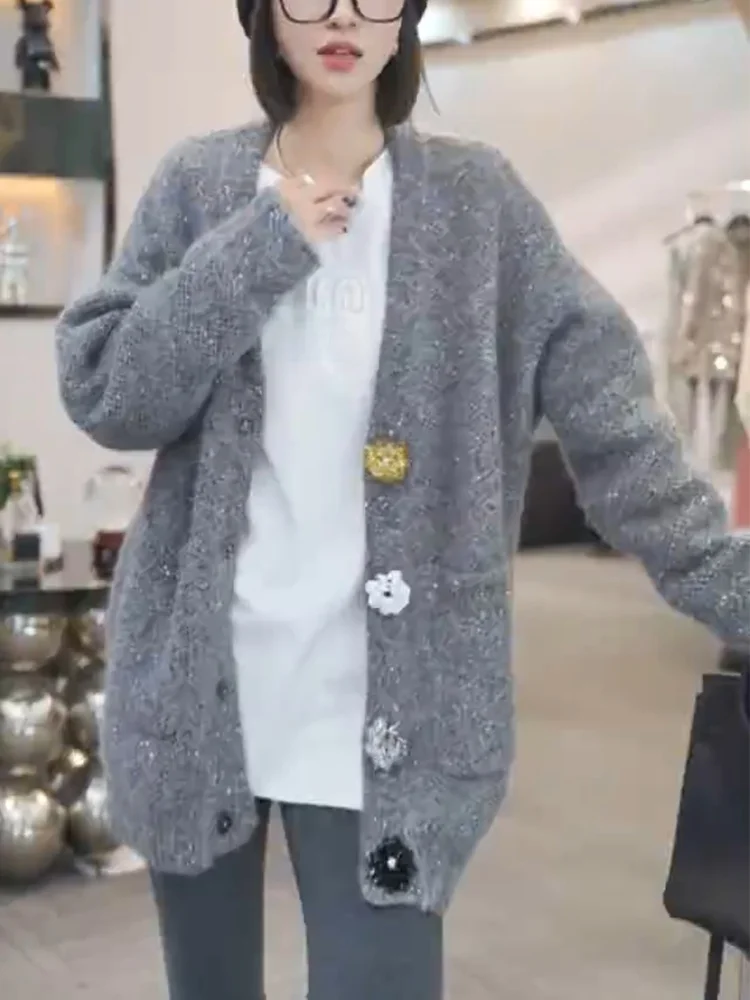 Korean Sle Long Sve Knitted Sweater Coat Autumn Winter Faion Casual Cover up Flower Button Design High End Feel Top
Korean Sle Long Sve Knitted Sweater Coat Autumn Winter Faion Casual Cover up Flower Button Design High End Feel Top