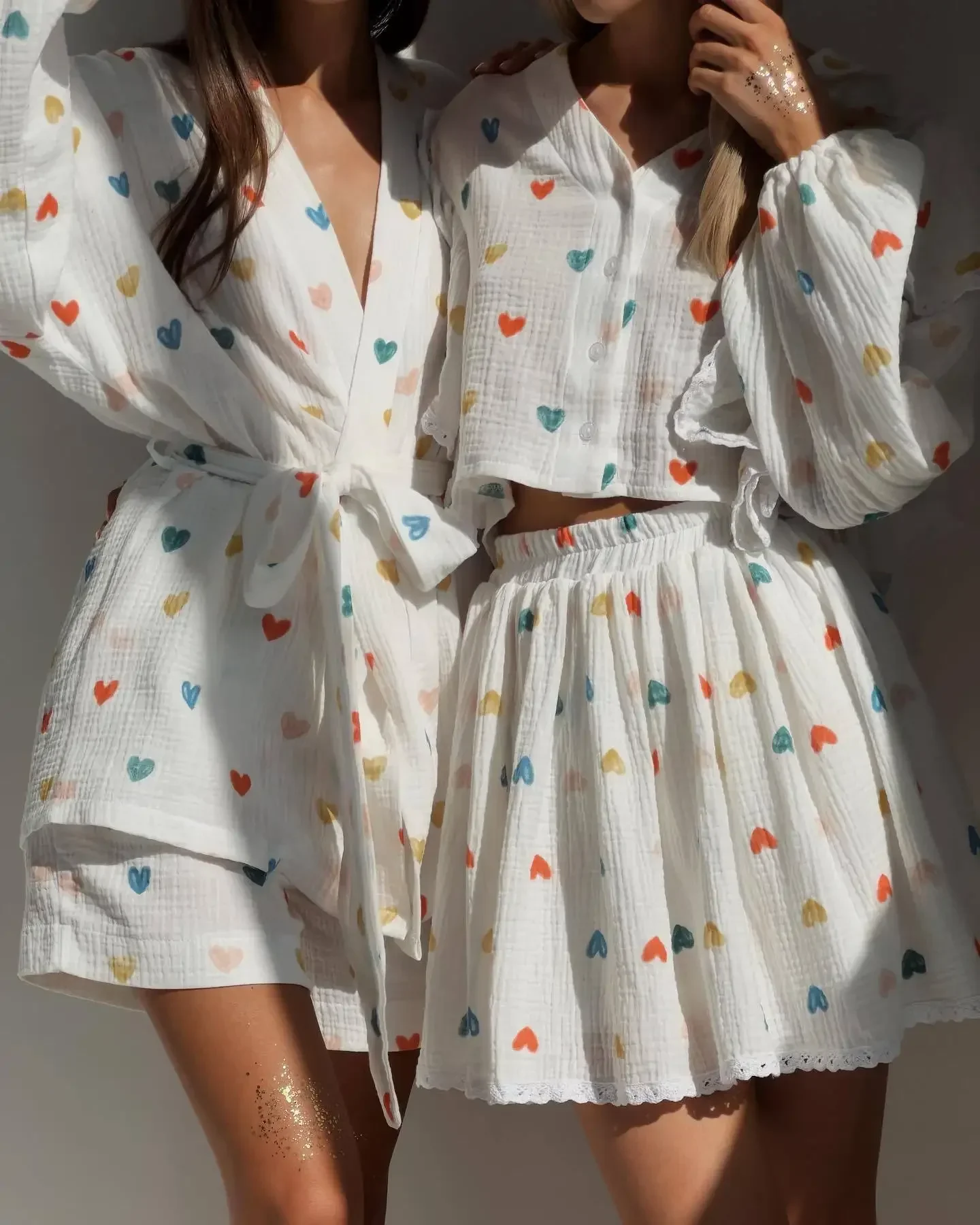 Loungewear Women Cotton Linen Top Skirt Set Autumn Home Strawberry Pattern V-Neck Ruffle Long Sleeve Button Blouse Mini Skirt
Loungewear Women Cotton Linen Top Skirt Set Autumn Home Strawberry Pattern V-Neck Ruffle Long Sleeve Button Blouse Mini Skirt